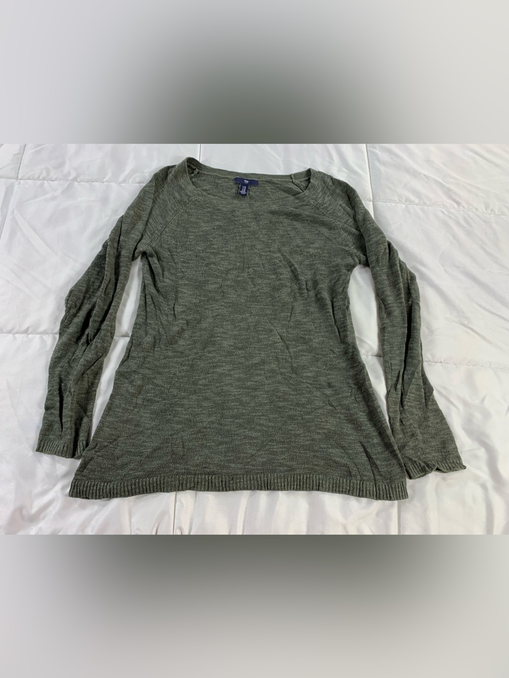 Pre loved GAP light sweater womens size XS